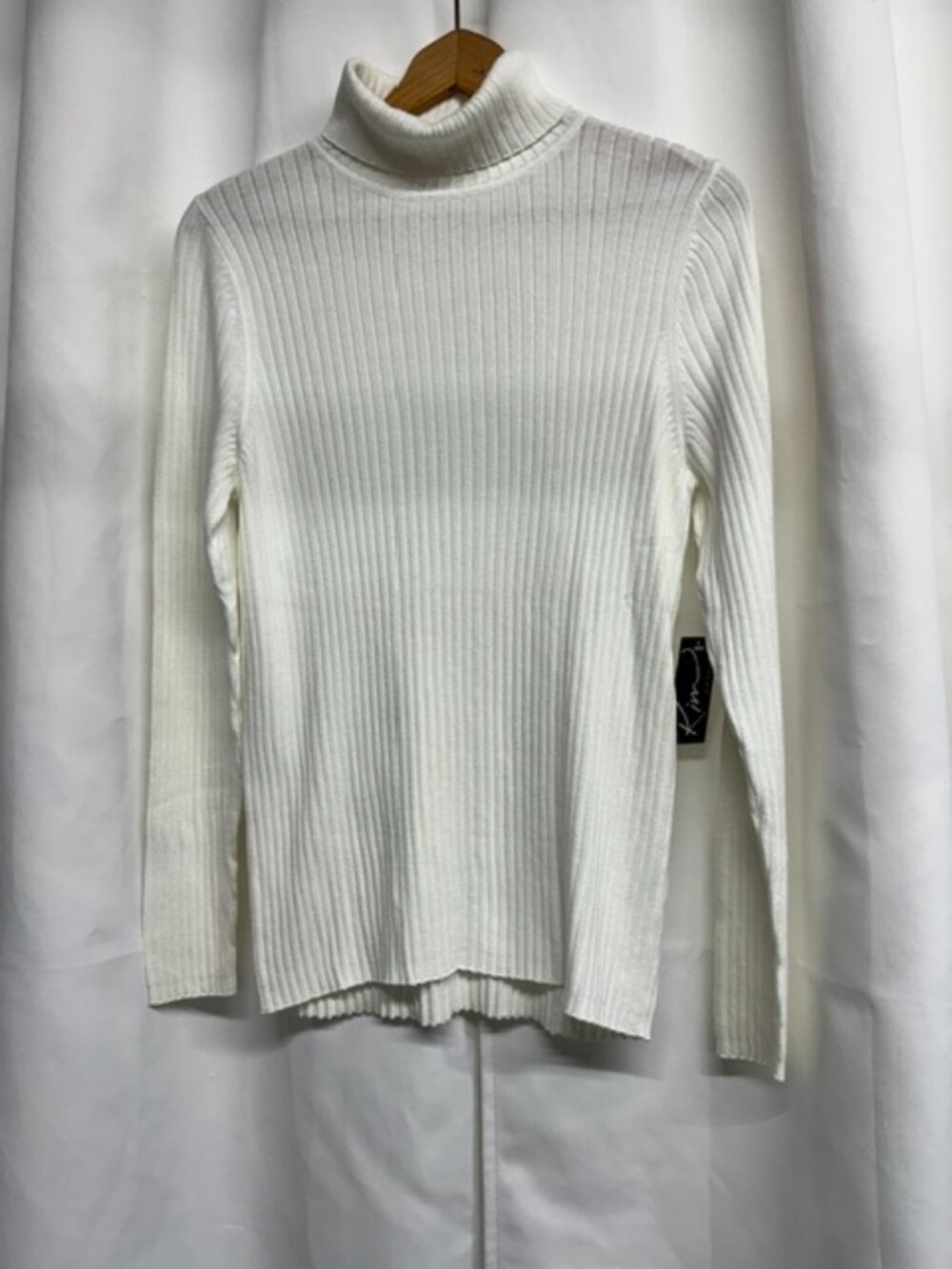 Ladies Kim Rogers White Turtleneck Sweater - Size XL